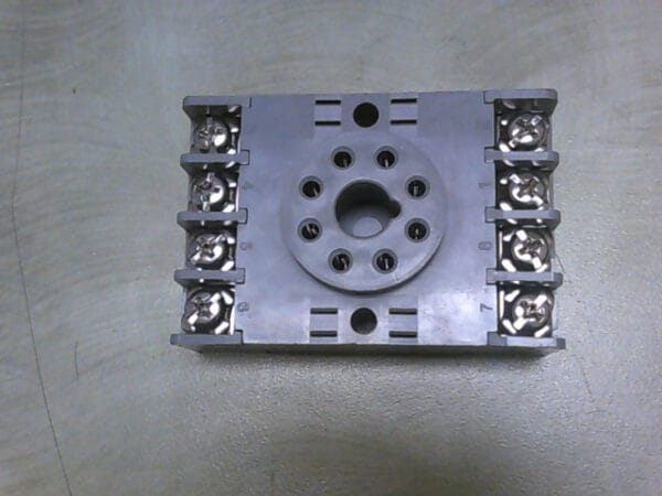 27E891 | P & B 27E891 RELAY SOCKET, DIN RAIL, SCREW, 8 PINS, 10A, 300VAC - Image 2