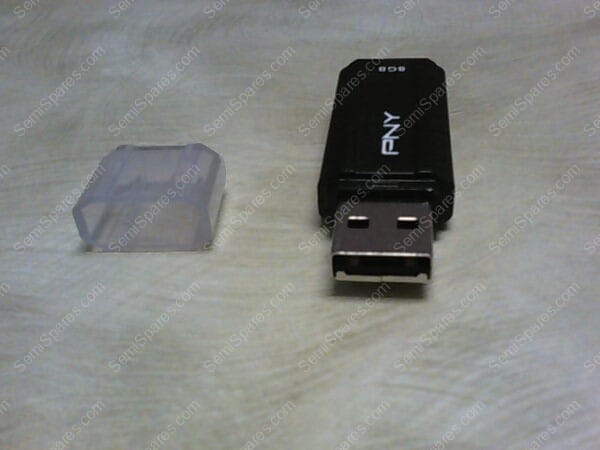 P-FD8GBCLCAP-GE | PNY 8GB CLASSIC ATTACH FLASH DRIVE - Image 2