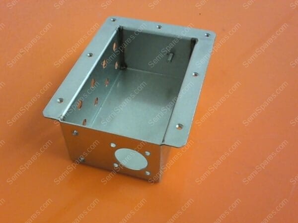 714-015085-001 | BRACKET FEED-THRU BOX(LWR MAT - Image 4