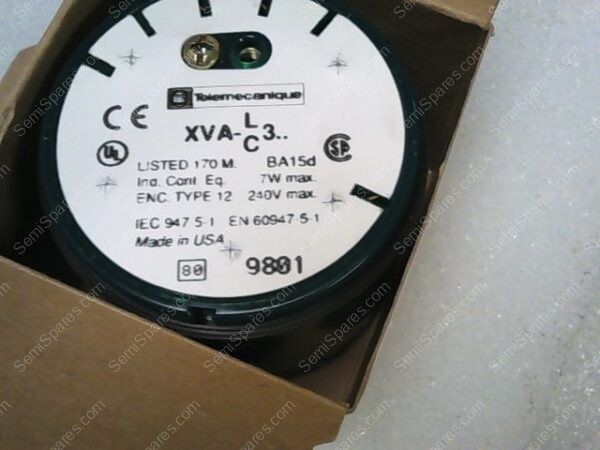 XVA-L3.C 28046 | GREEN STACKABLE LIGHT COVER 240V MAX 7W MAX