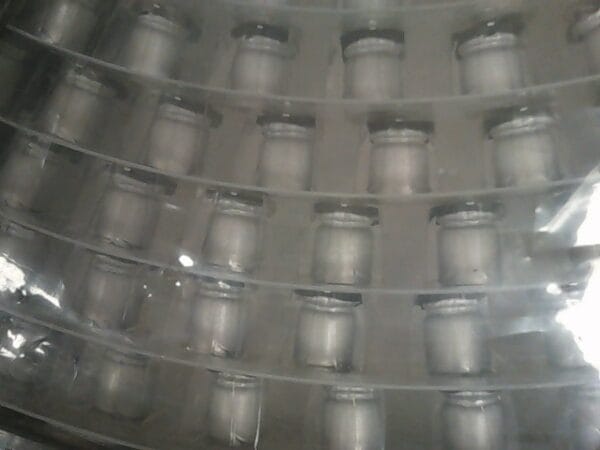 647-UWT1E331MNL1S | 25V 330UF NICHICON ALUMINUM ELECTROLYTIC CAPACITORS - SMD - Image 2