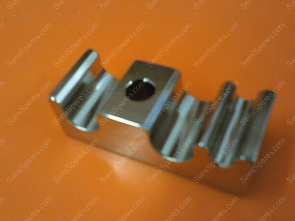 715-015188-001 | CLAMP,GROUNDING,4620 - Image 6