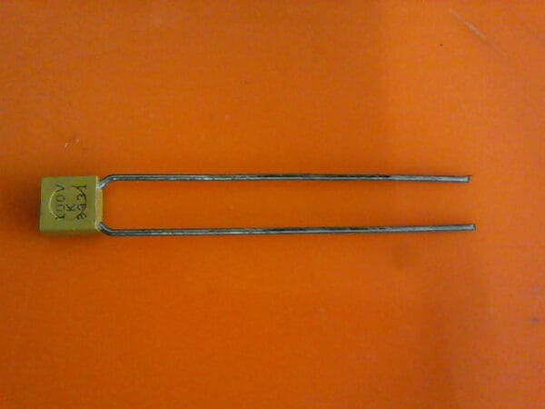 CK05BX103K | CAP CER 10000PF 100V BX RADIAL - Image 3