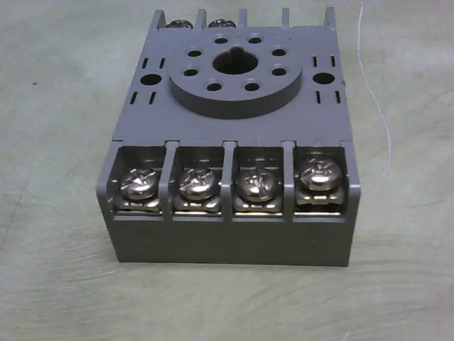 27E891 | P & B 27E891 RELAY SOCKET, DIN RAIL, SCREW, 8 PINS, 10A, 300VAC - Image 3