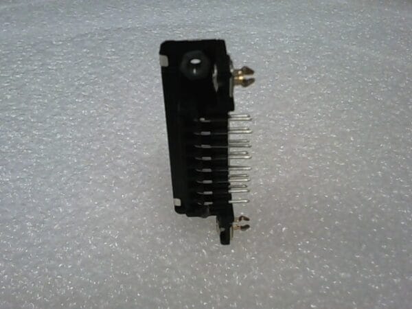 747845-4 | CONN D-SUB RCPT 15POS R/A SLDR - Image 4