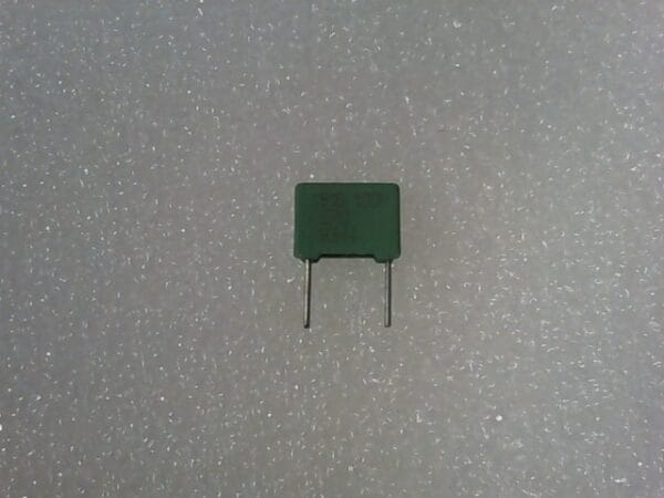 B32520C1473J | CAP FILM 0.047UF 5% 100VDC RAD - Image 2