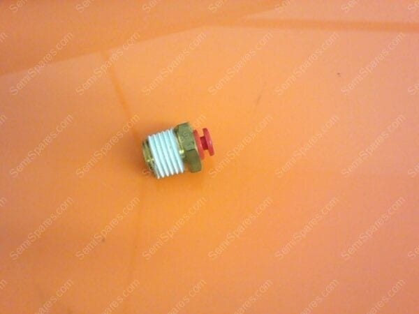 921-008453-004 | FTG,CONN,M, 1/4 NPTx1/8 T SMC - Image 4