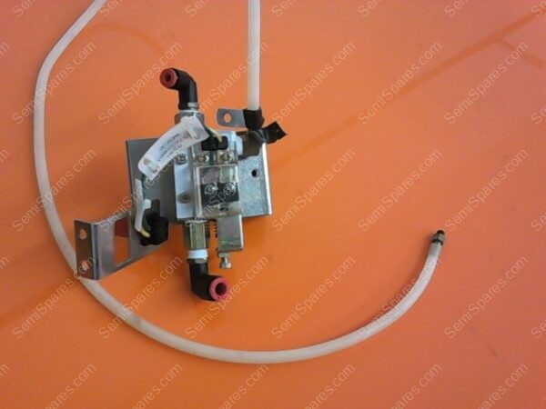 714-130072-001 | BRKT,LCT,COV PL,VAC GEN - Image 5