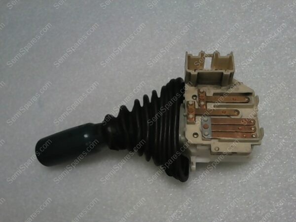 57460-23330-71 | TOYOTA FORKLIFT DIRECTIONAL SWITCH - Image 4