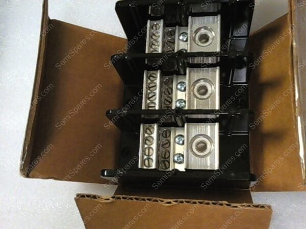 LBA364108 | BLACK POWER DISTRIBUTION BLOCK - Image 3