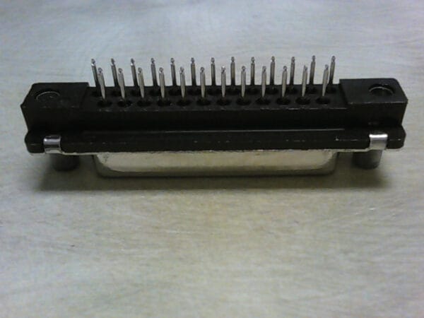 668-093474-037 | CONN,D-SUB/SCRWLK M 37PIN - Image 3