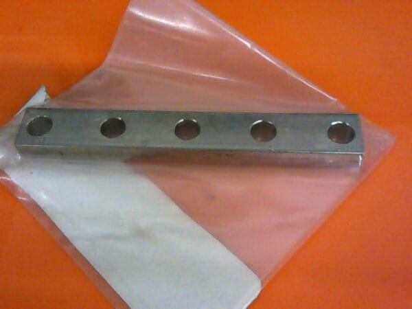 715-491748-005 | BUSSBAR,CB LINE,5 POS - Image 3