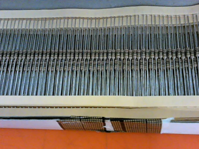 271-1.0M RC | 1.0M OHMS XICON 1/4W 1% CARBON FILM RESISTORS - Image 3