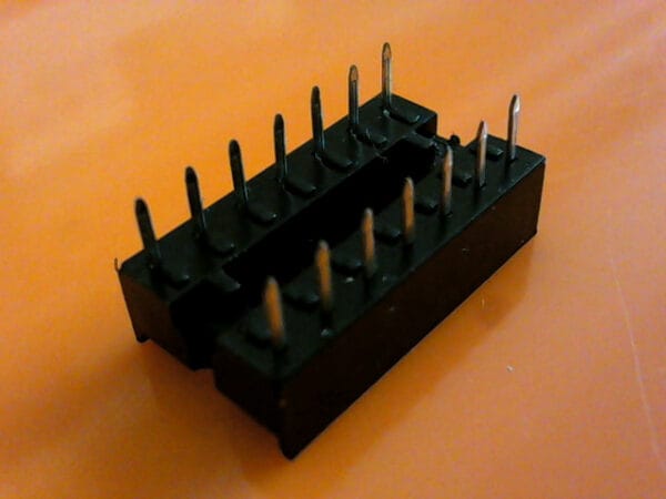 2.54MM PITCH | 2.54MM PITCH 7.6MM ROW PITCH 2 ROW 14 FLAT PINS SOLDERING DIP IC CHIP SOCKET ADAPTOR - Image 4