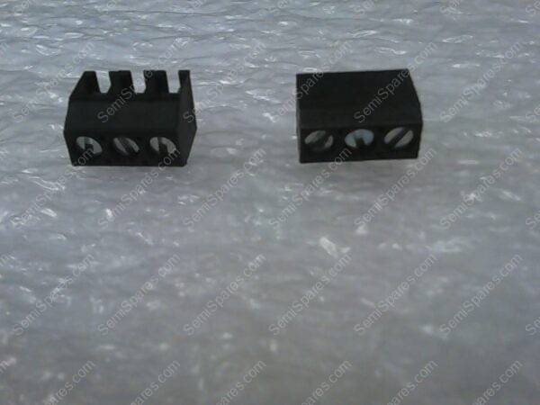 PTR AK550 | 3-POLE TERMINAL BLOCK, 130V, 13.5A - Image 3