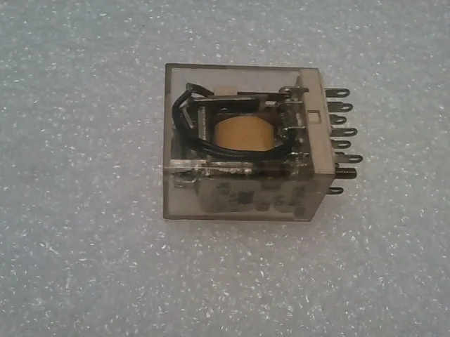 KHAU-17A11-24 | POWER RELAY 24VAC 2.5A 4PDT(28.2x21.8x32.5)MM SOCKET - Image 4