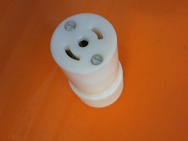 EC-1550-00 | BRYANT NYLON CONN FEMALE 15A-125/250V - Image 3