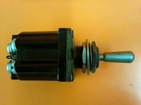 MS24524-21 | C-H 8501K1 TOGGLE SWITCH - Image 6