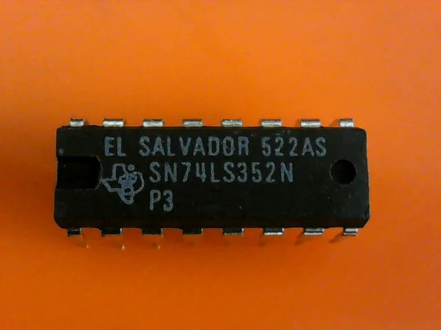 SN74LS251N | SN74LS251N TEXAS INSTRUMENTS TTL 8-LINE DATA MULTIPLEXER IC 74LS251 - NOS - Image 4