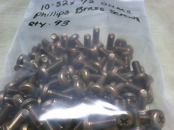 PHILLIPS BRASS SCREWS | 10-32X1/2 OHMS PHILLIPS BRASS SCREWS - Image 4