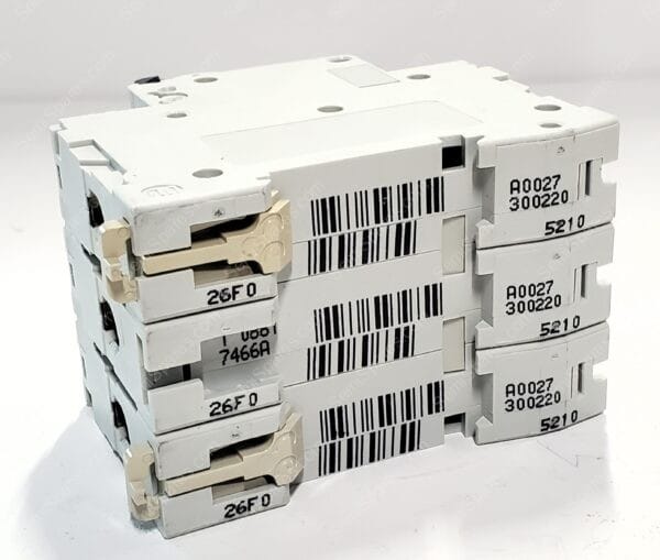 MG17466 | CIRCUIT BREAKER 3 POLE 15A | SQUARE D - Image 3